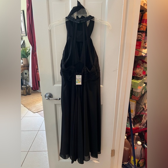 Cachet - Picture 2 of 2